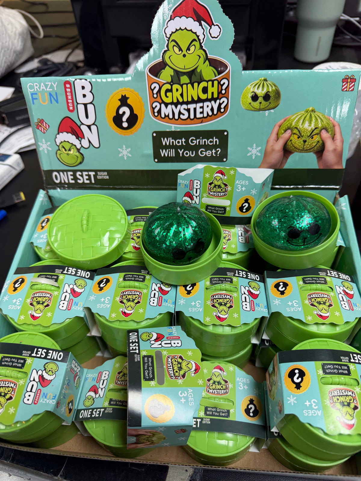 Grinch Mystery Glitter Sugar Squishy