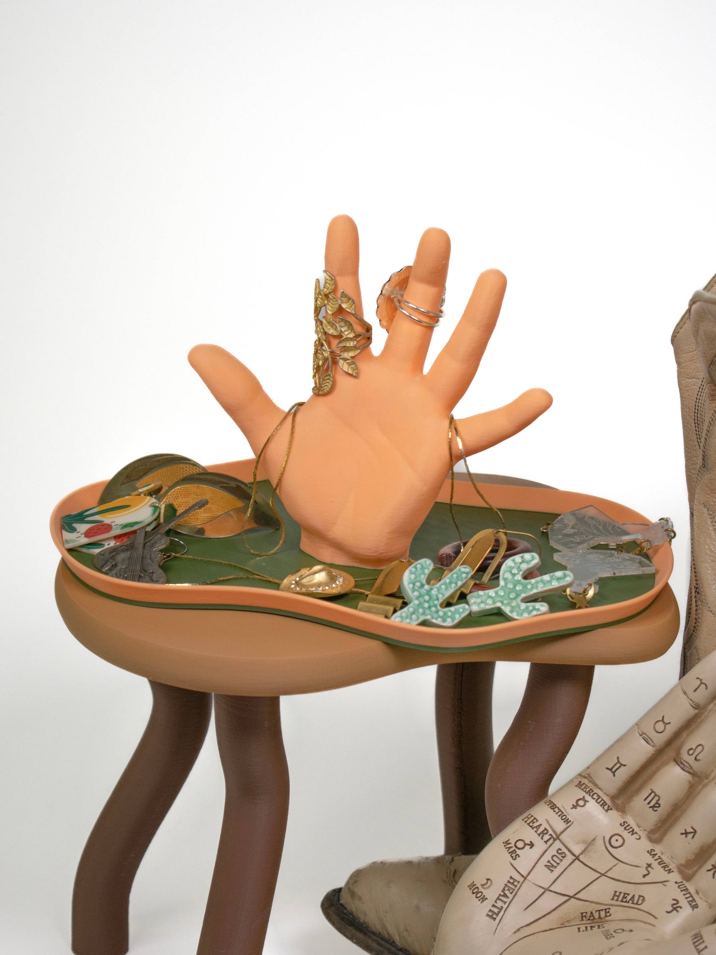 The Hand Tray Catchall
