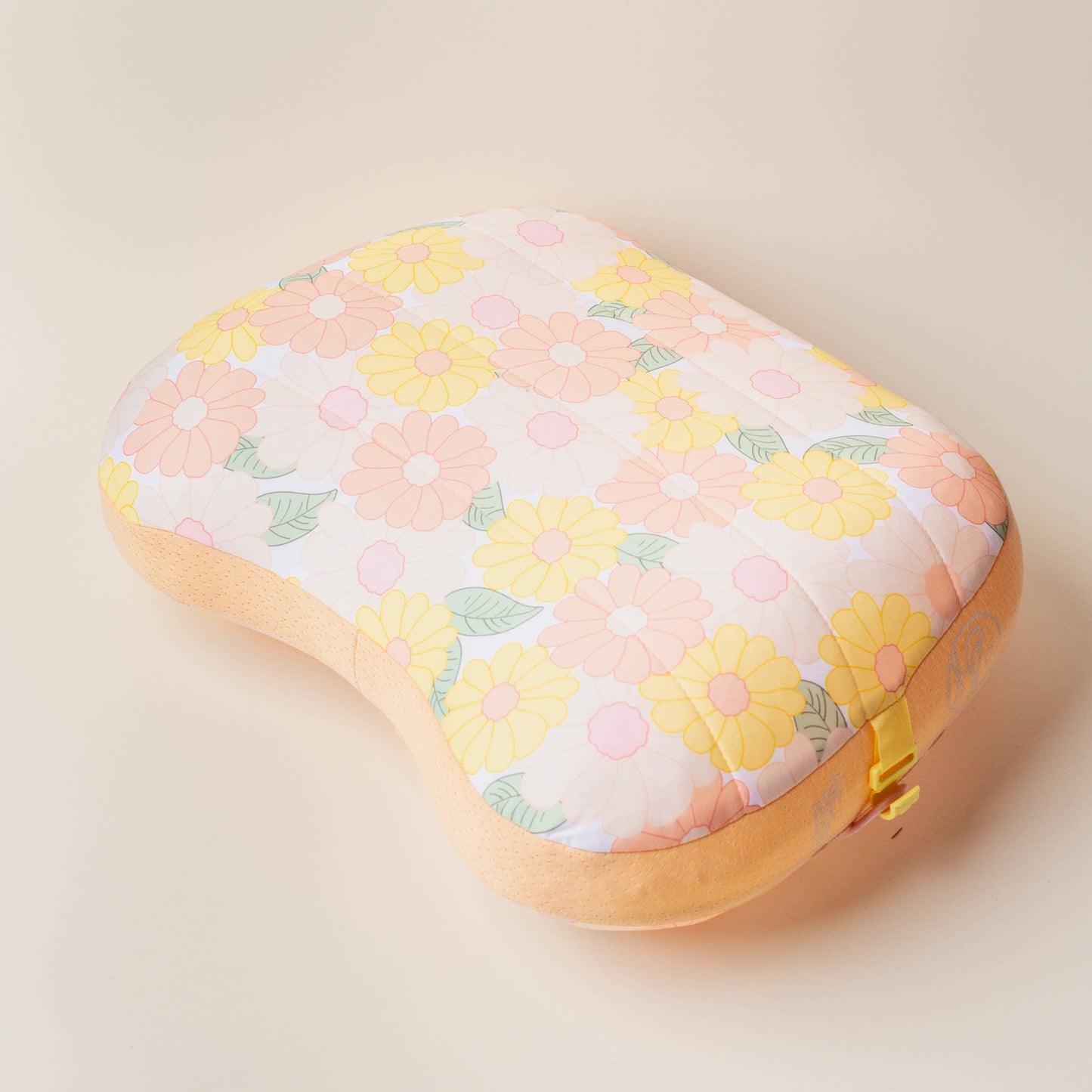 Ballast Beach Pillow-Daisy Craze Peach