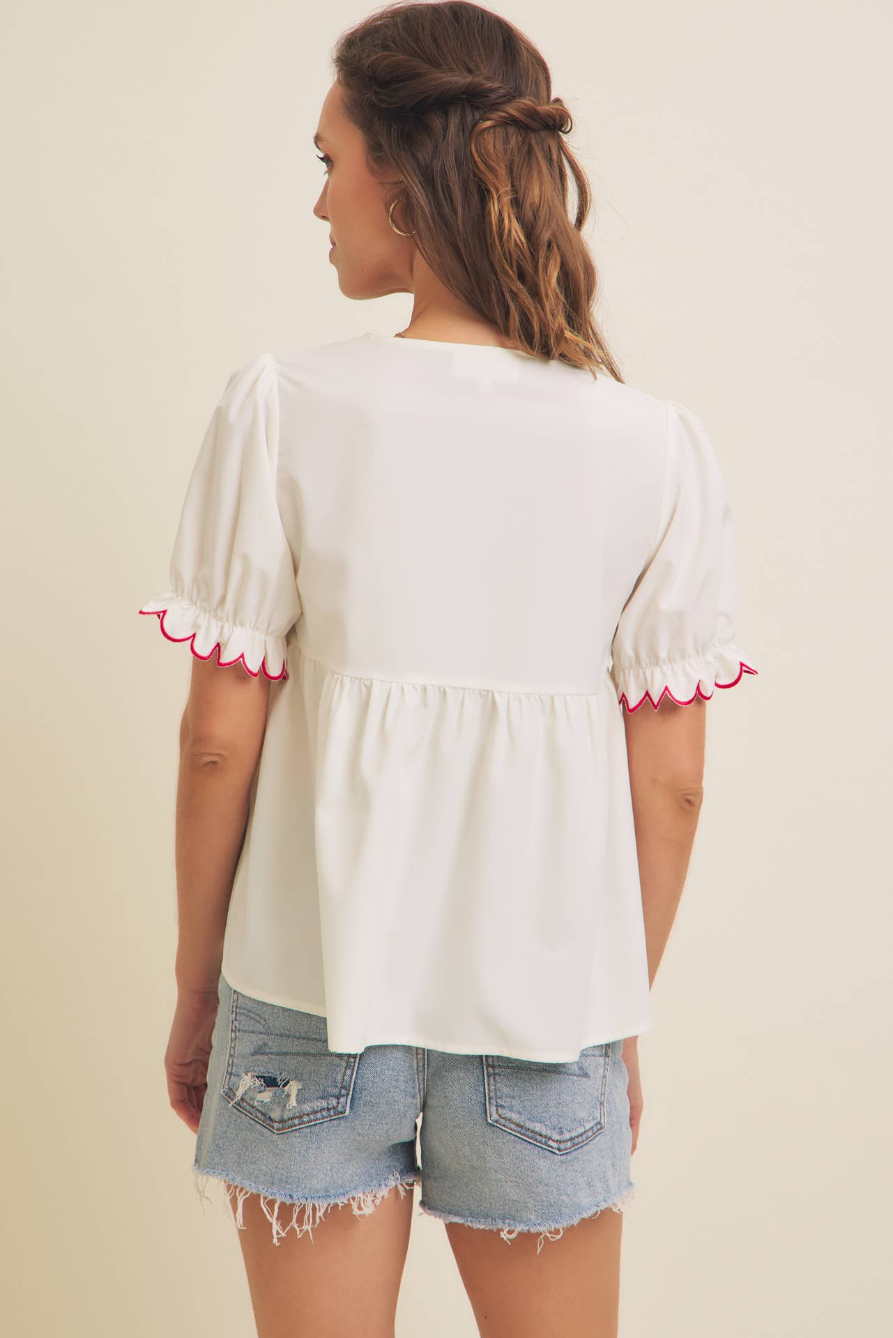 Contrast Scallop Top