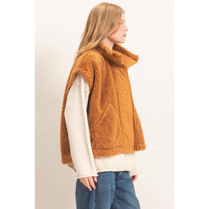 Sherpa Vest With Snap Closure