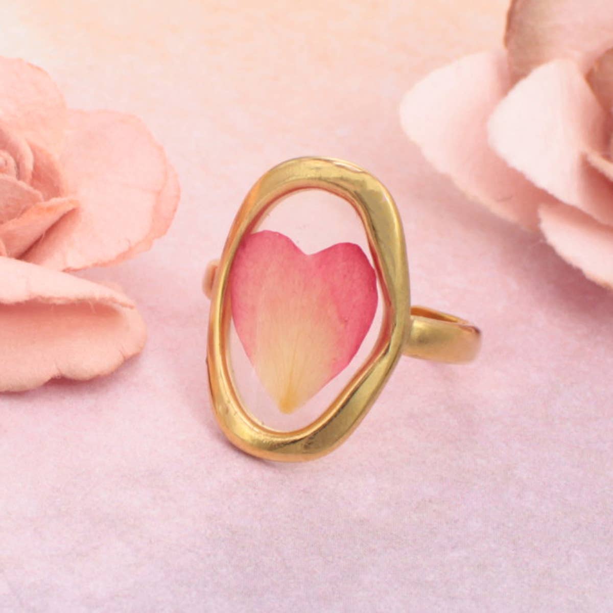 Cottage Fashion Oval Gold Dried Flower Rings