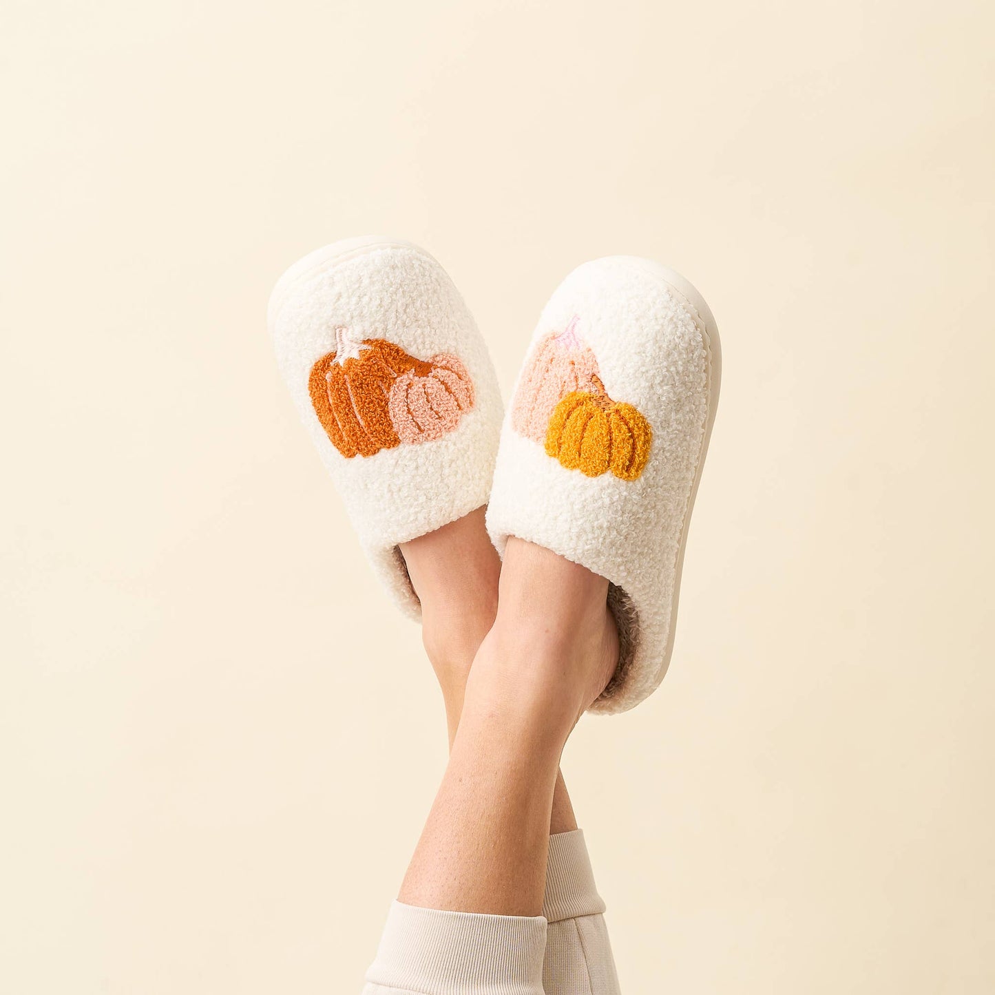 Fuzzy Slippers - Pumpkin