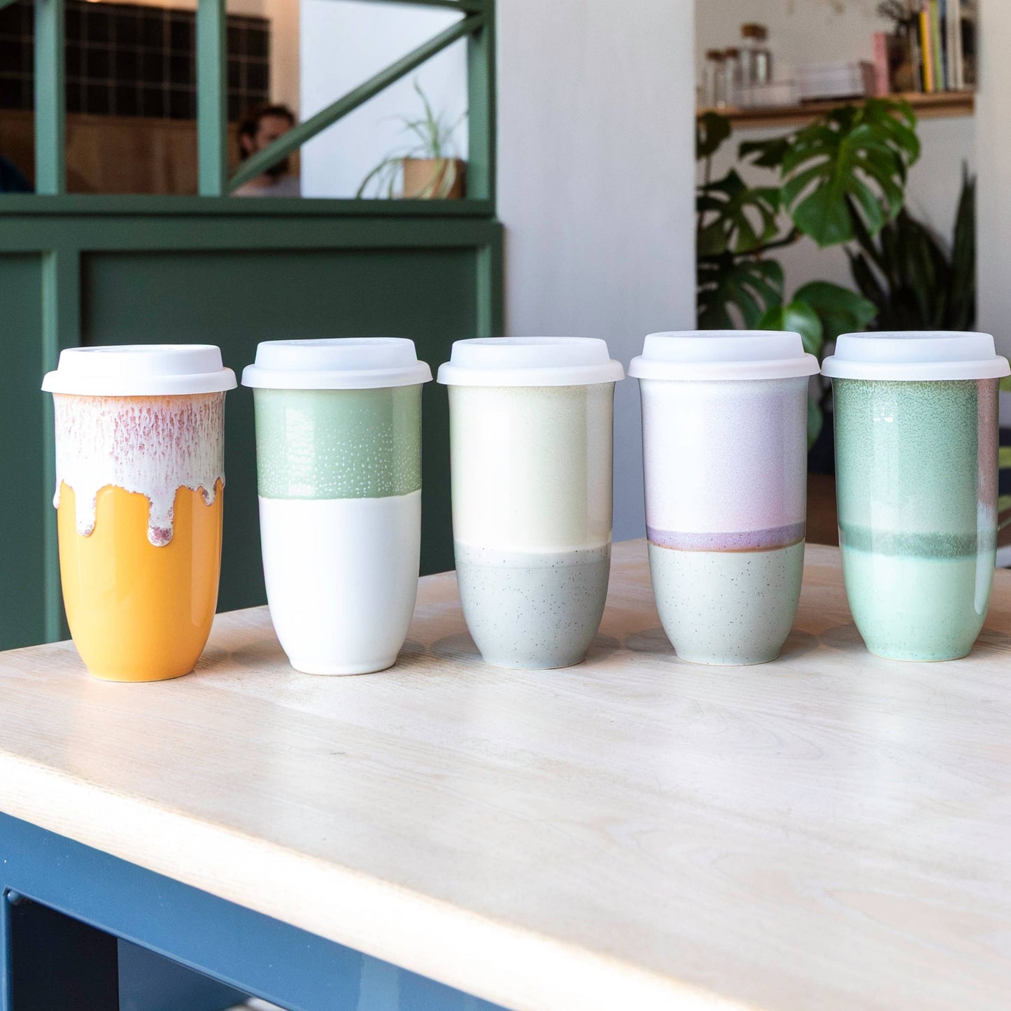 Grapefruit Ceramic 16 oz Travel Mug