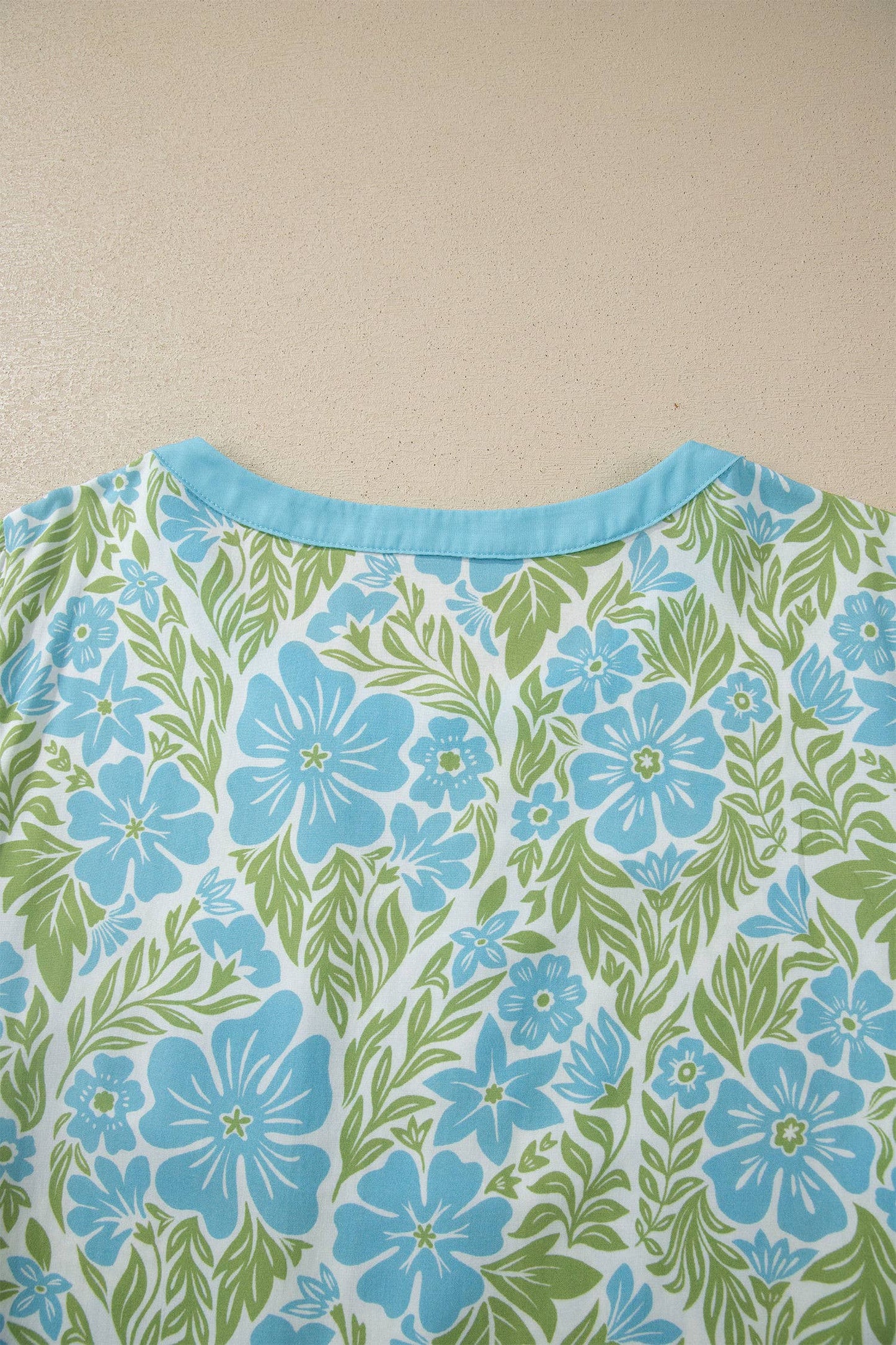 Contrast Flutter Sleeve Floral Peplum Blouse