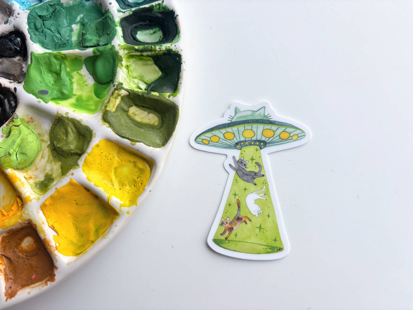 Alien Abduction Cats Vinyl Sticker – Funny UFO Cat Art